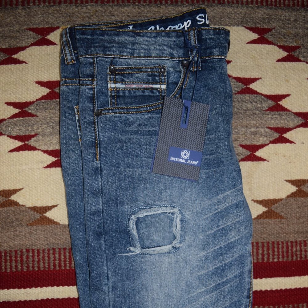 Mens Size 28 Distressed Jeans